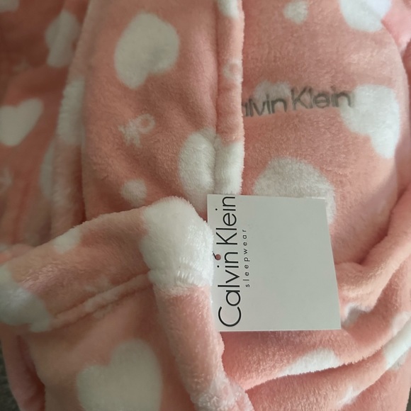 Calvin Klein Pink Soft Robe - Picture 1 of 4